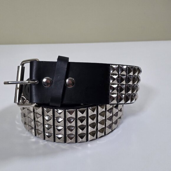 Studded Leather Belt Unisex Sz M Metal Buckle Studs Streetwear Indie Punk Rock - Picture 12 of 12